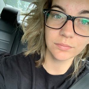 Meet your Posher, Kristina